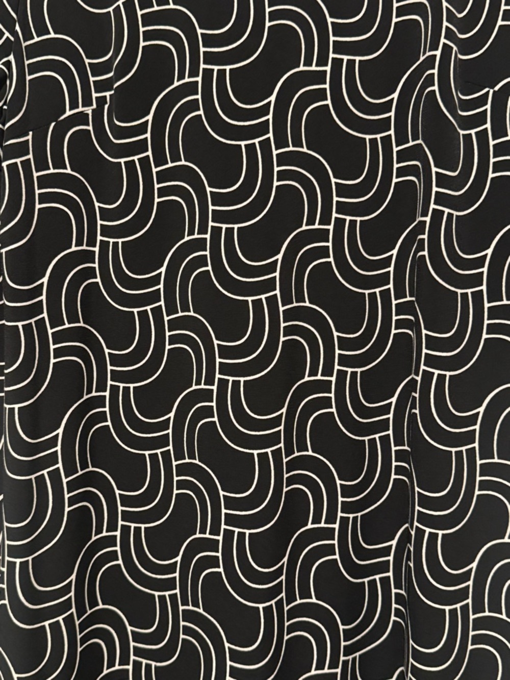 R & K Black & White Geometric Shift Dress with Blue Trim Size Large 🌻 - Picture 2 of 3